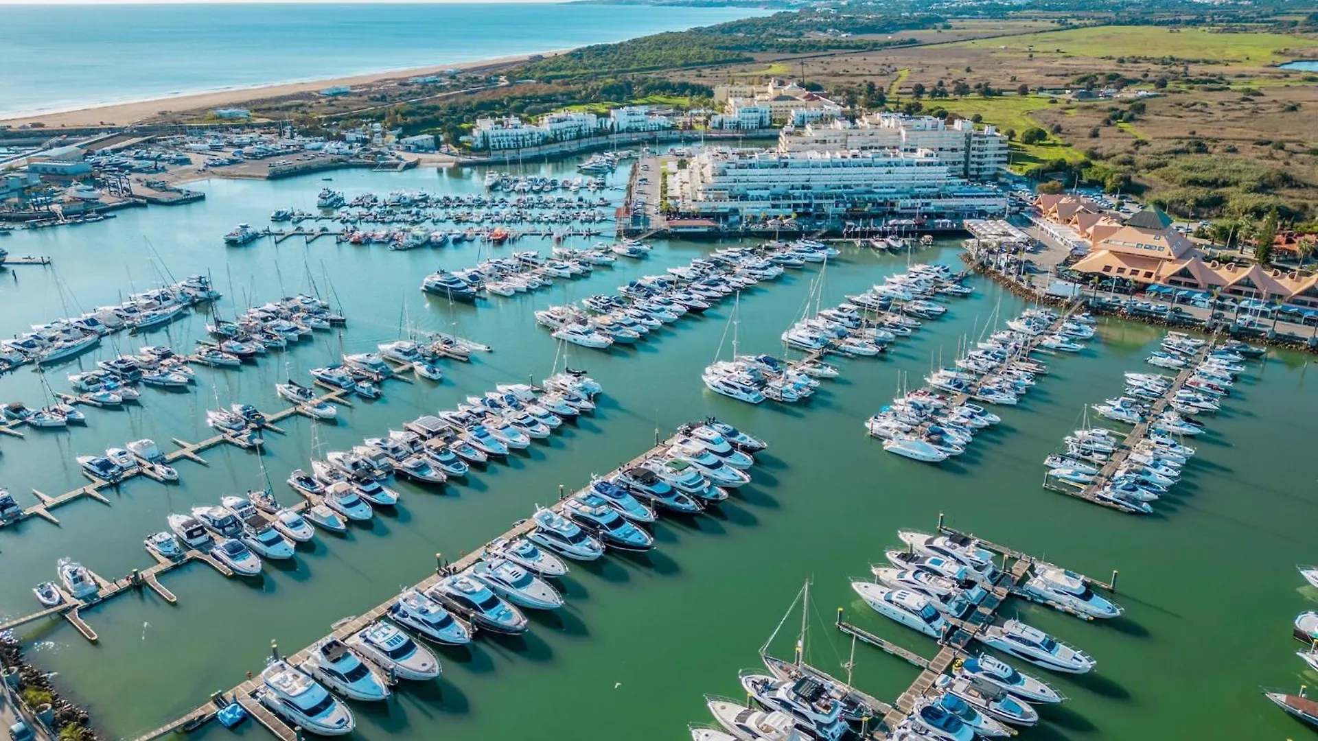 Marina Views Modern Comfort Vilamoura 0*,  Portugal